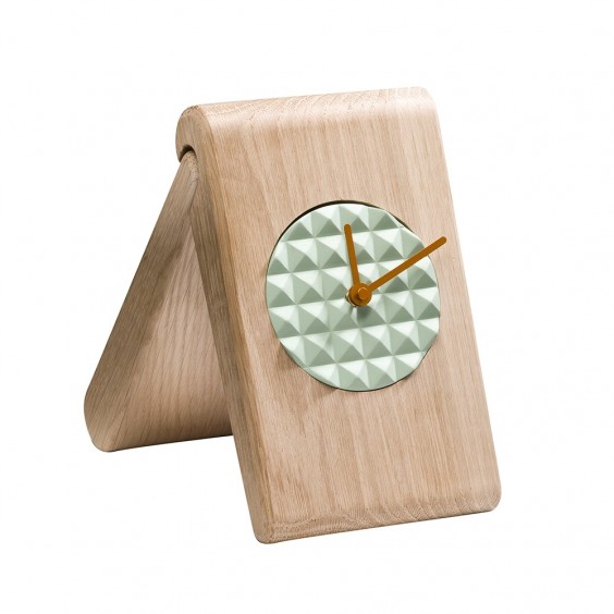 KORRIDOR Pyramid Clock | Tischuhr | Agof Store